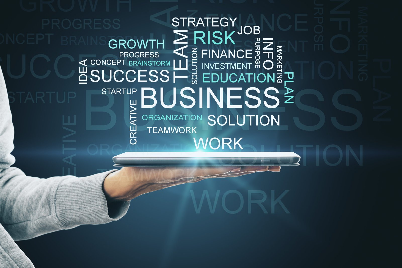 digitalni marketing, work on laptop